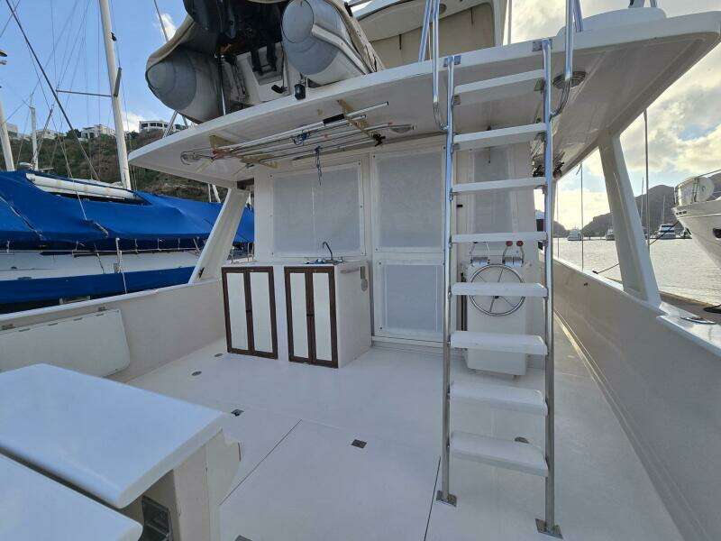 THE WETBAR 48ft Offshore Yachts Yacht For Sale