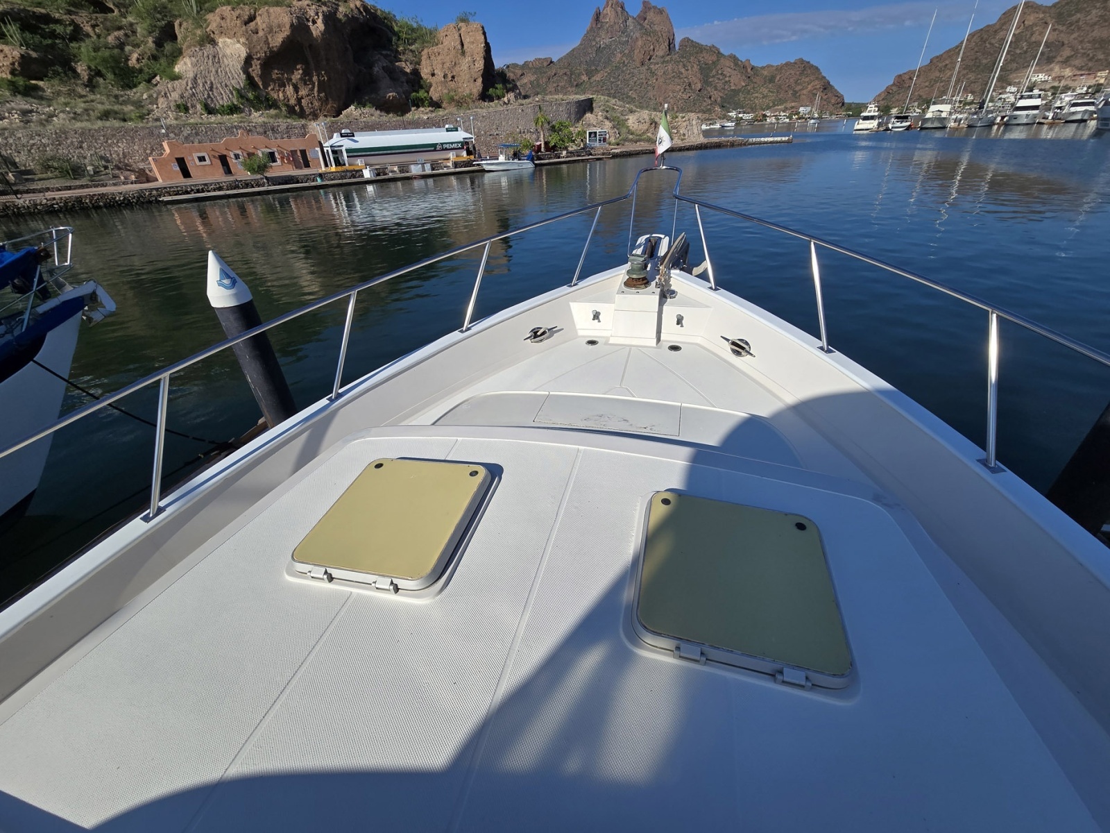 THE WETBAR 48ft Offshore Yachts Yacht For Sale