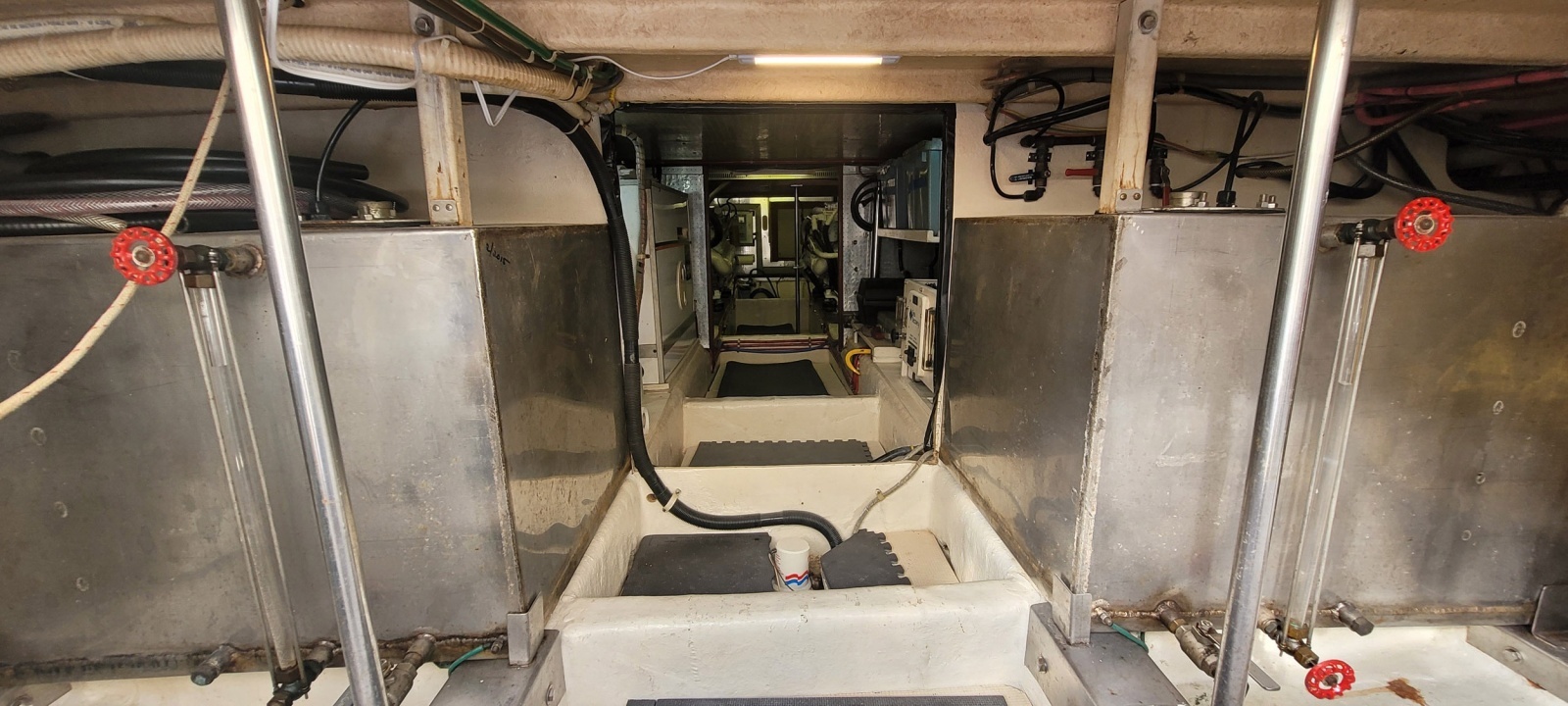 THE WETBAR 48ft Offshore Yachts Yacht For Sale