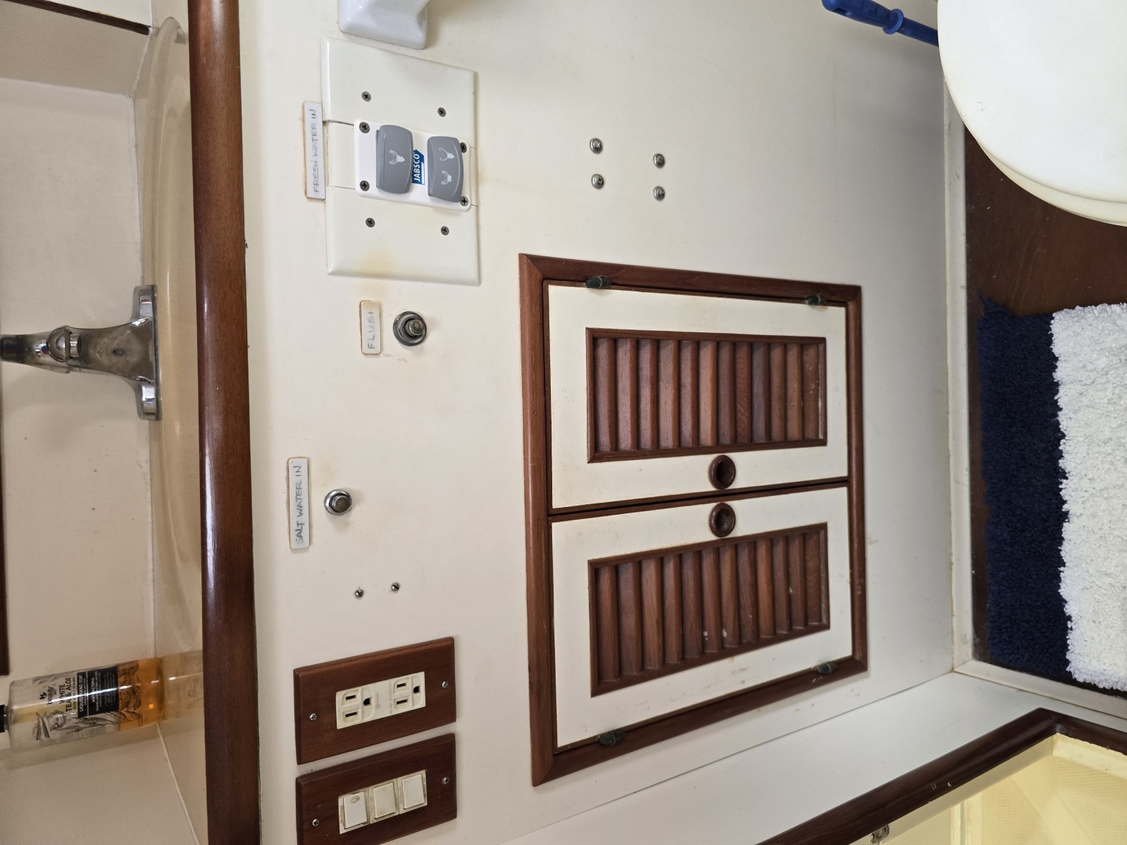 THE WETBAR 48ft Offshore Yachts Yacht For Sale