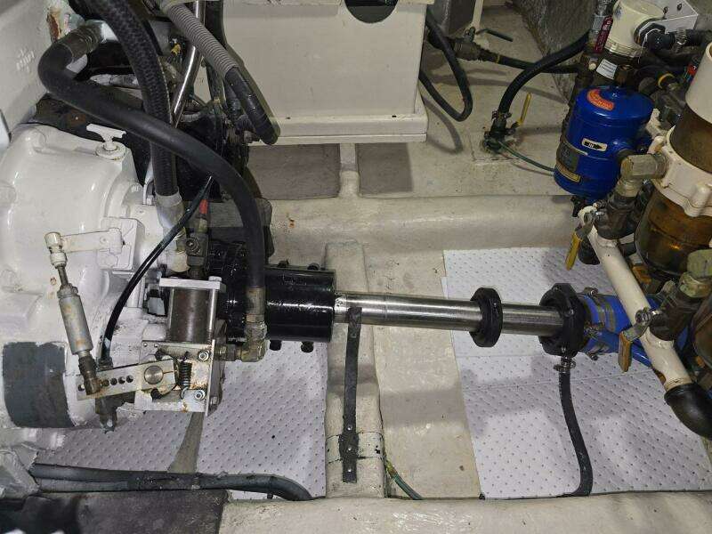 THE WETBAR 48ft Offshore Yachts Yacht For Sale