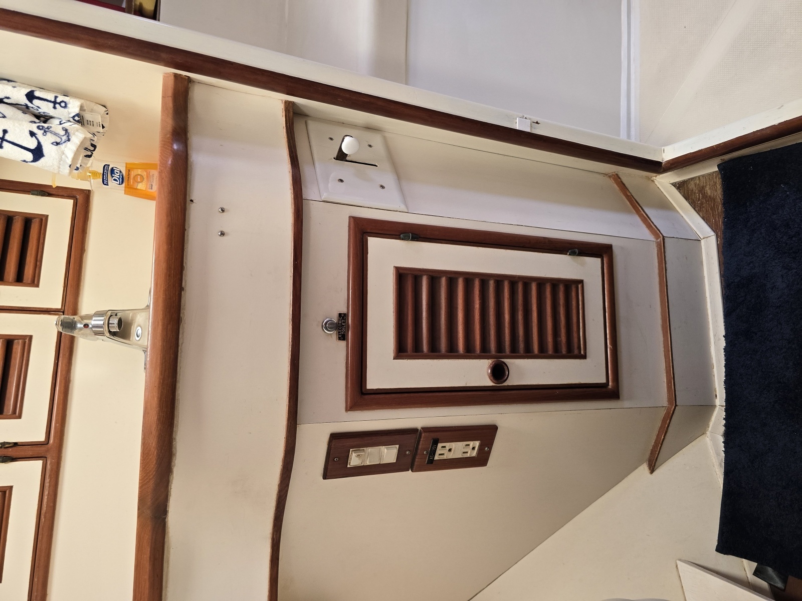 THE WETBAR 48ft Offshore Yachts Yacht For Sale