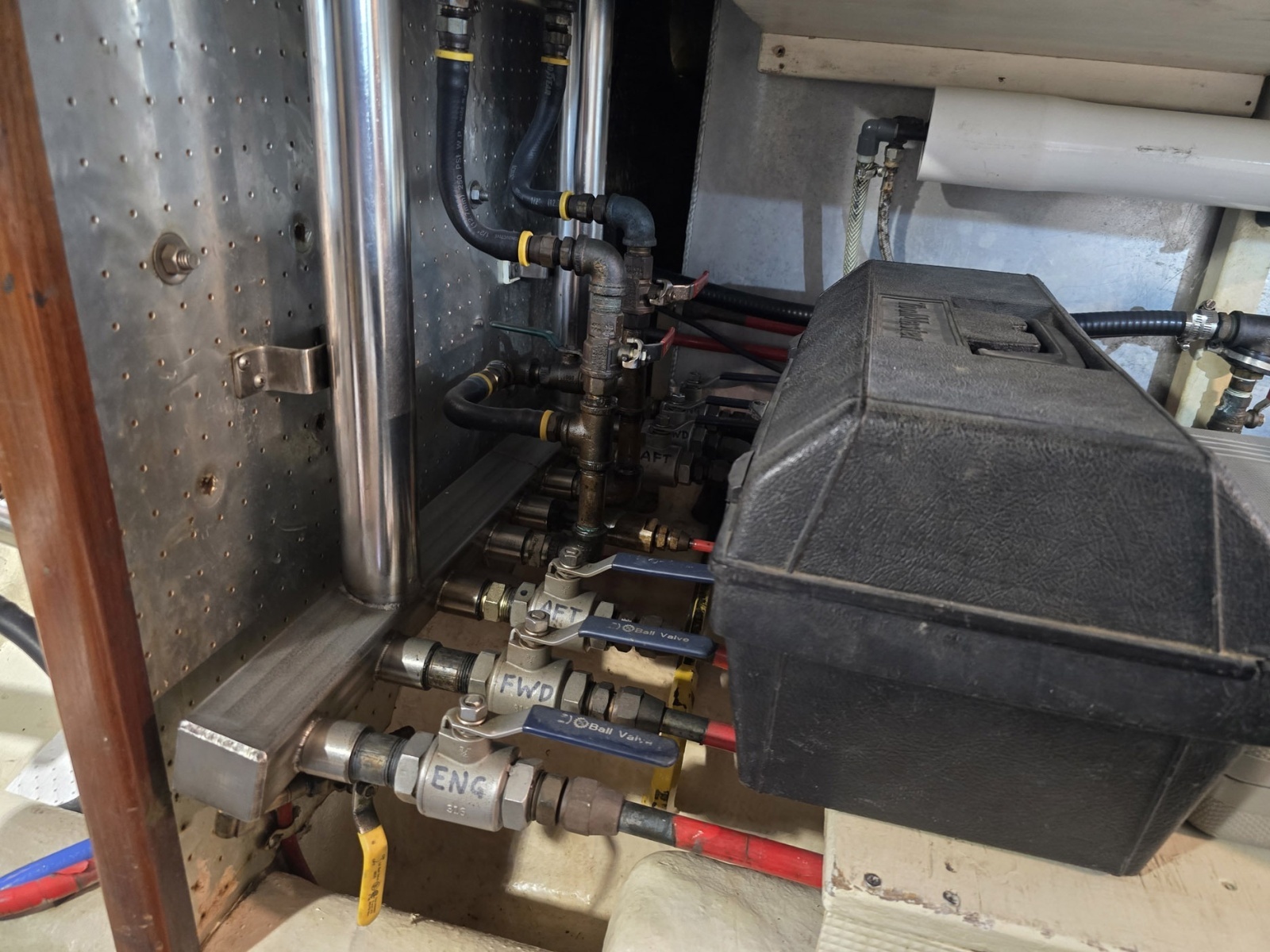 THE WETBAR 48ft Offshore Yachts Yacht For Sale