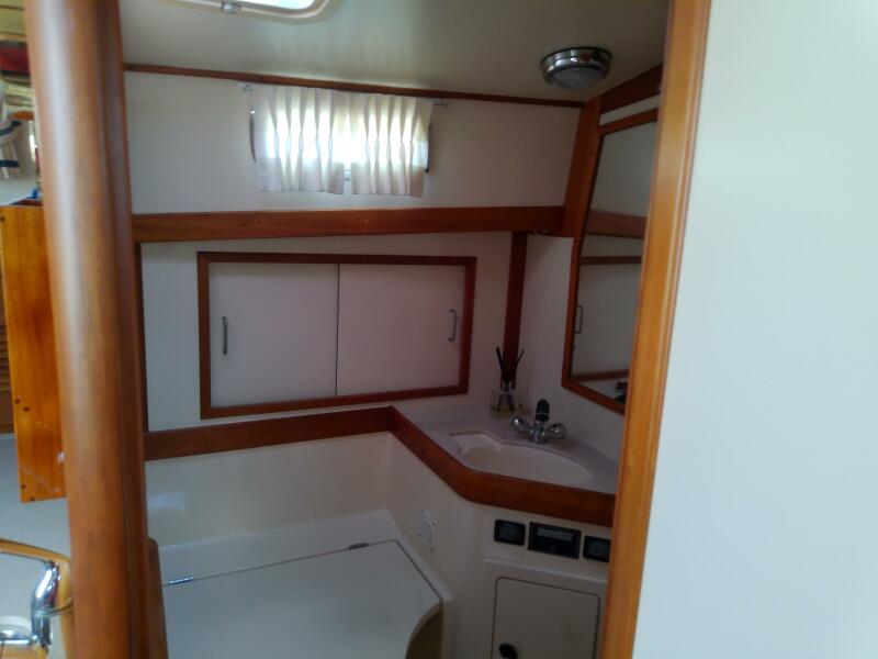 36' 2002 Sabre 36 Express