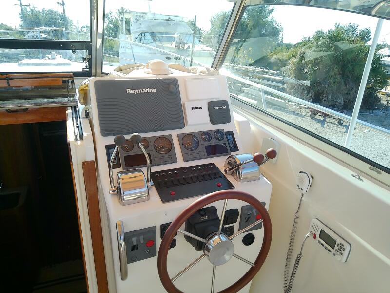 36' 2002 Sabre 36 Express