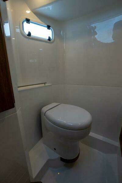 450k    650k Stock 3 27ft Targa Yacht For Sale