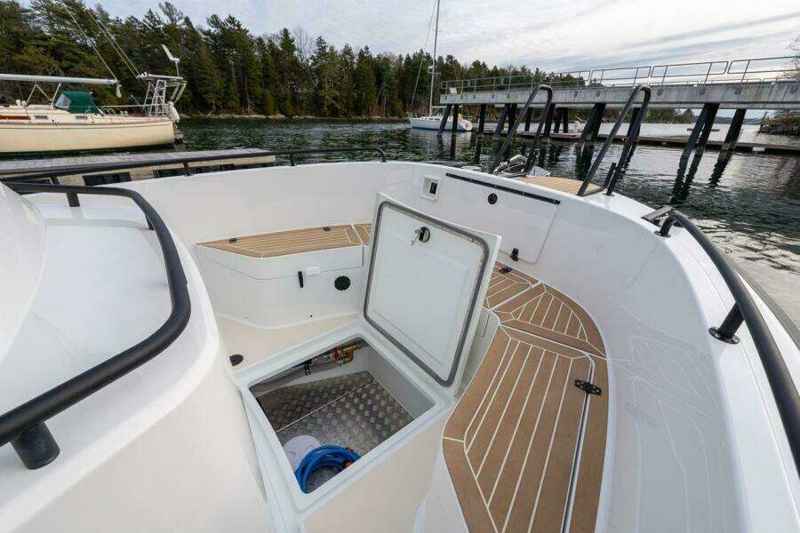 450k    650k Stock 3 27ft Targa Yacht For Sale