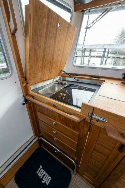 450k    650k Stock 3 27ft Targa Yacht For Sale