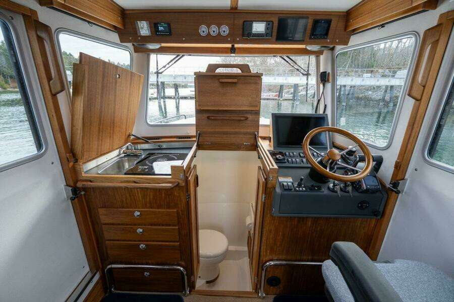 450k    650k Stock 3 27ft Targa Yacht For Sale