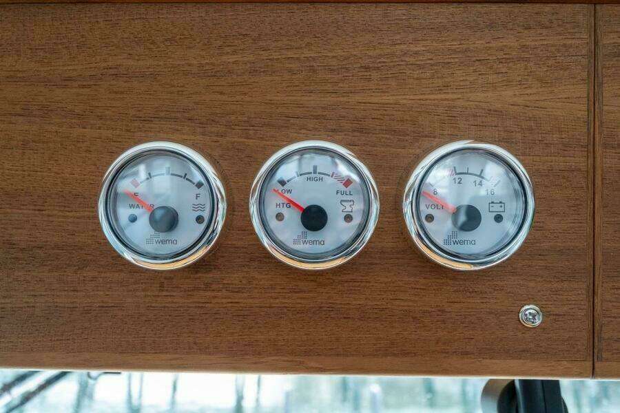 450k    650k Stock 3 27ft Targa Yacht For Sale