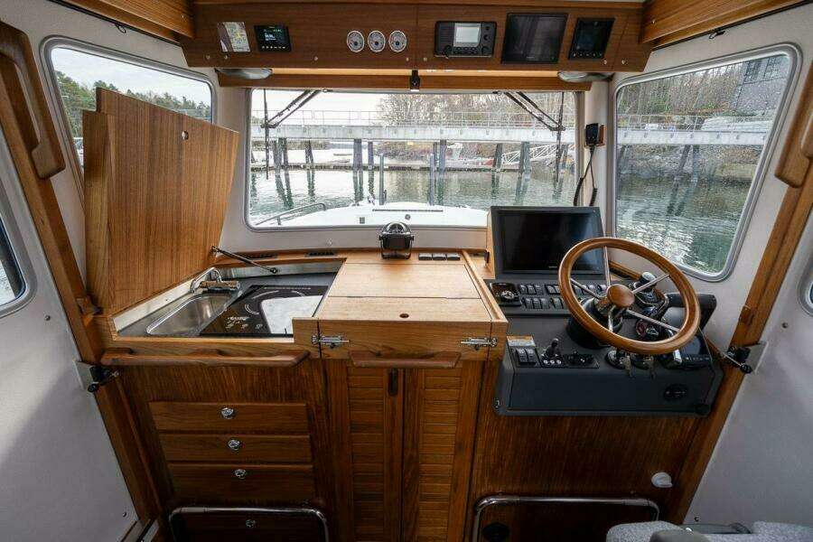 450k    650k Stock 3 27ft Targa Yacht For Sale