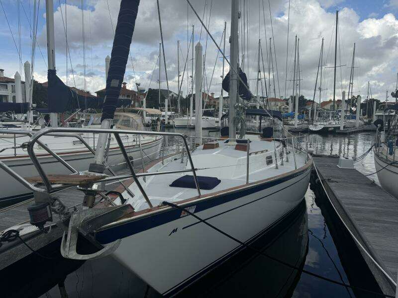 38ft Morgan Yacht For Sale