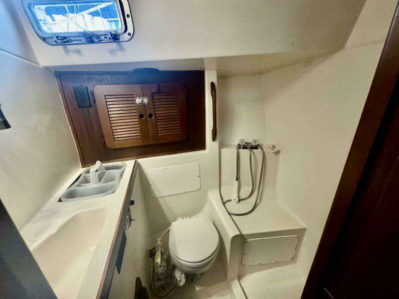 38ft Morgan Yacht For Sale