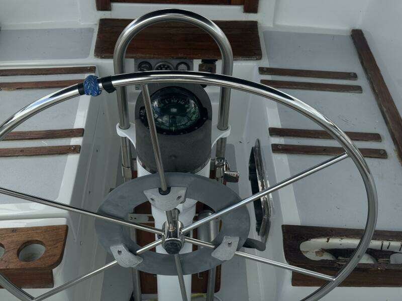 38ft Morgan Yacht For Sale