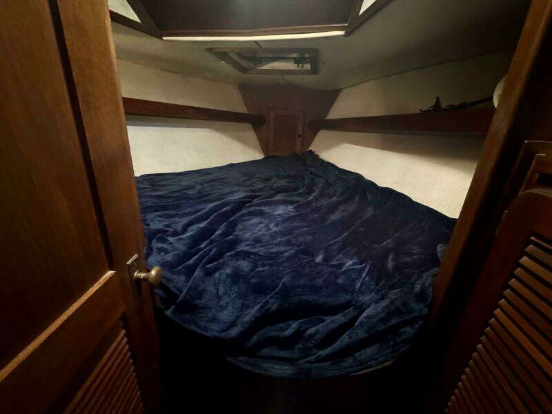 38ft Morgan Yacht For Sale