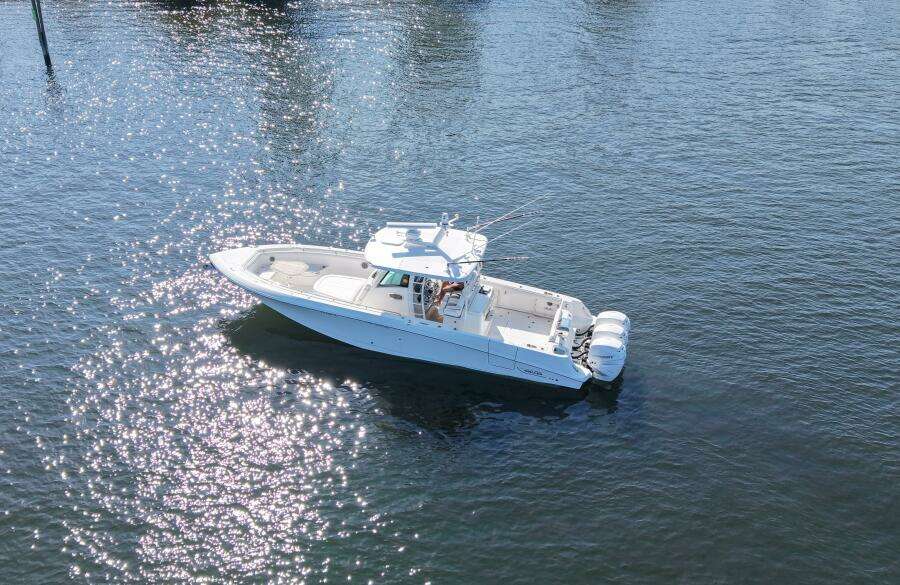 35 Boston Whaler