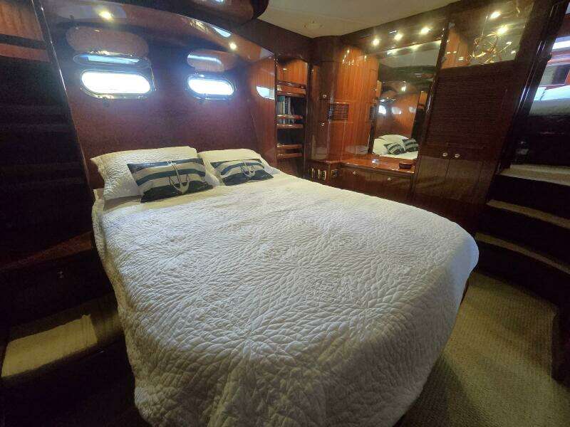 White Pearl 1 56ft Hampton Yacht For Sale