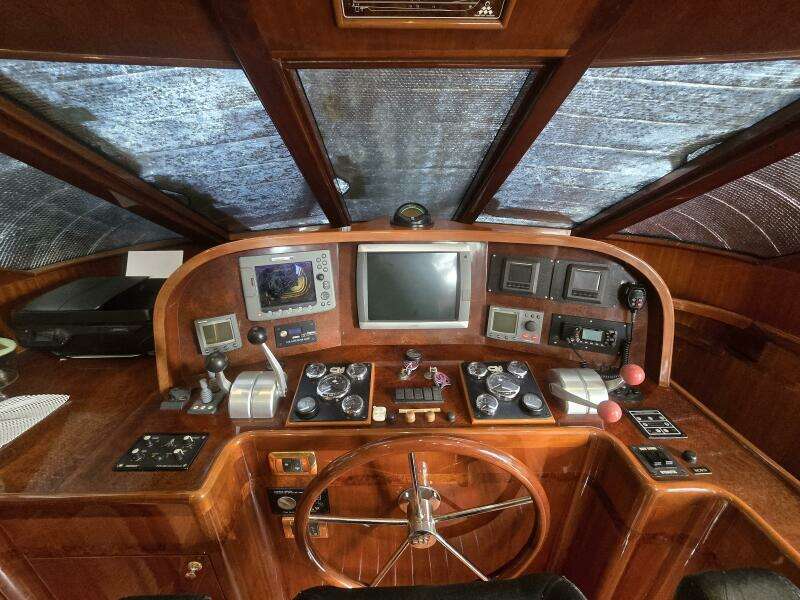 White Pearl 1 56ft Hampton Yacht For Sale
