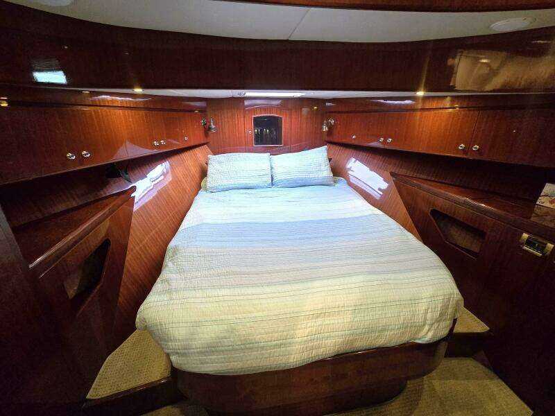 White Pearl 1 56ft Hampton Yacht For Sale