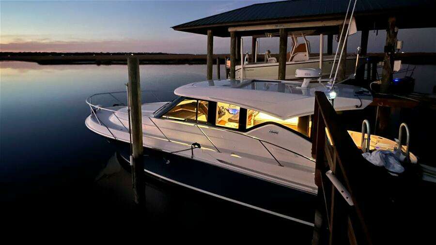 Silver Lining 39ft Tiara Yachts Yacht For Sale