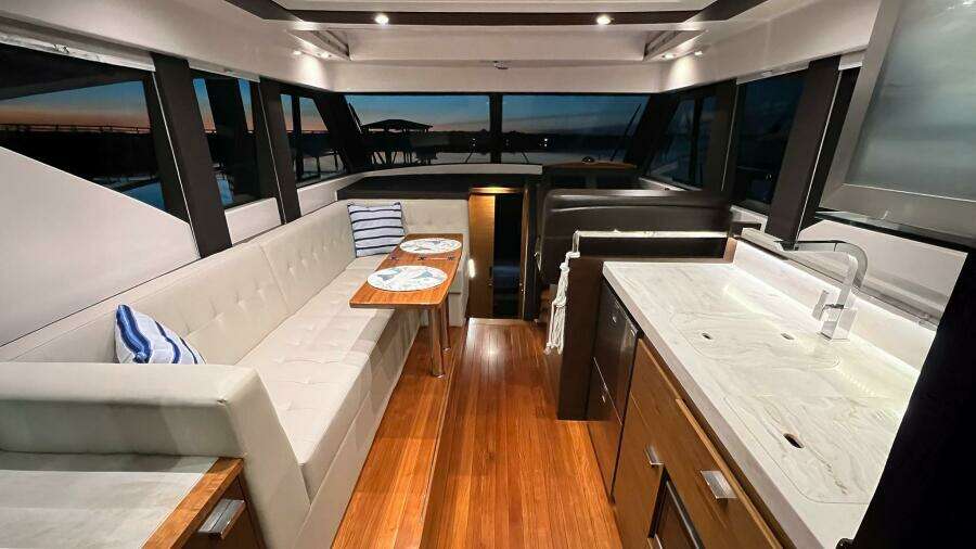 Silver Lining 39ft Tiara Yachts Yacht For Sale