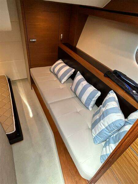 Silver Lining 39ft Tiara Yachts Yacht For Sale