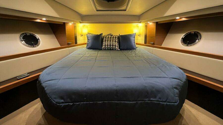 Silver Lining 39ft Tiara Yachts Yacht For Sale