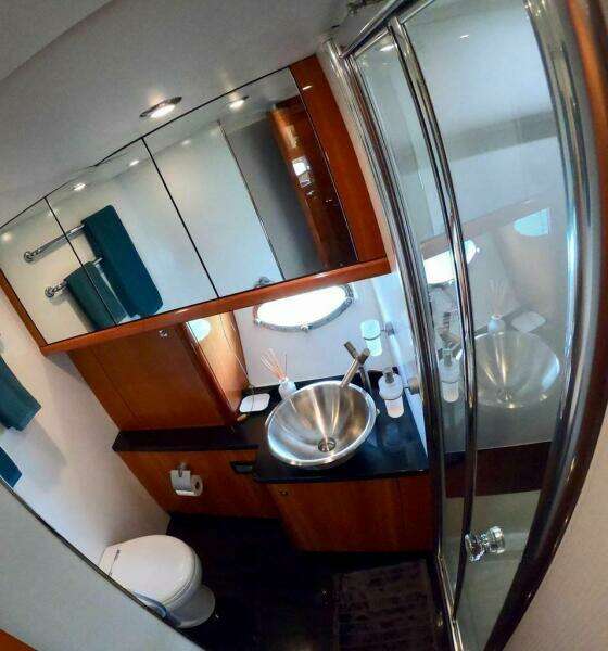 82ft Sunseeker Yacht For Sale