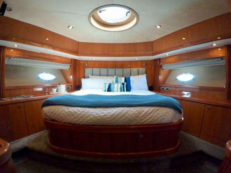 82ft Sunseeker Yacht For Sale
