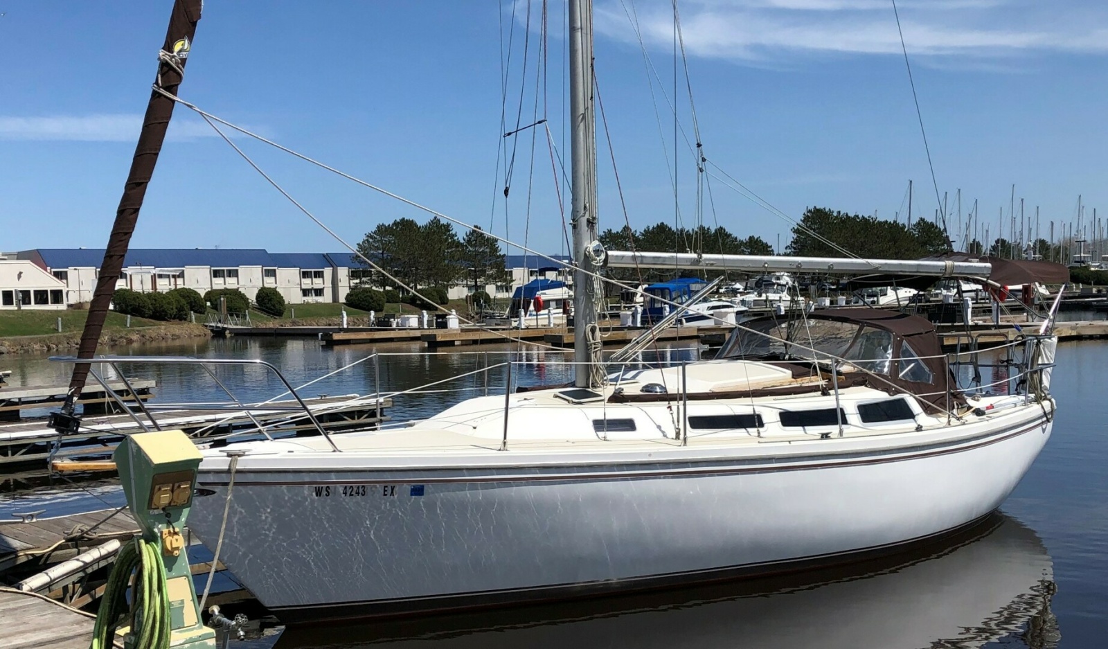 30' 1981 Catalina 30