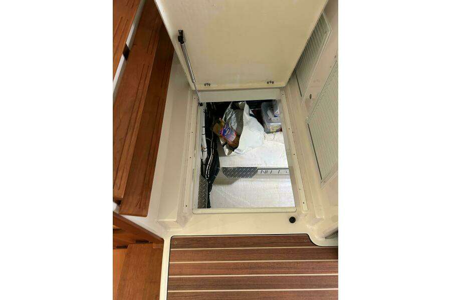 Esc Key 39ft Back Cove Yacht For Sale