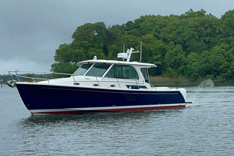 Esc Key 39ft Back Cove Yacht For Sale