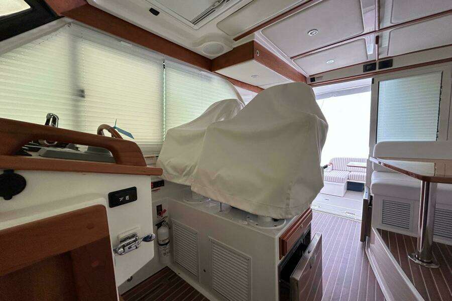 Esc Key 39ft Back Cove Yacht For Sale