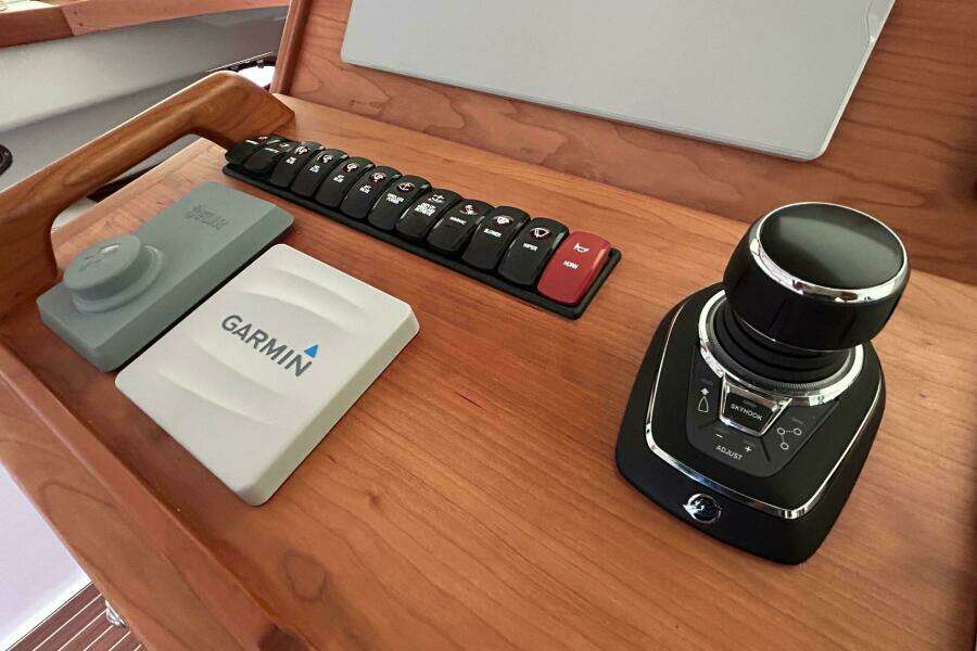 Esc Key 39ft Back Cove Yacht For Sale