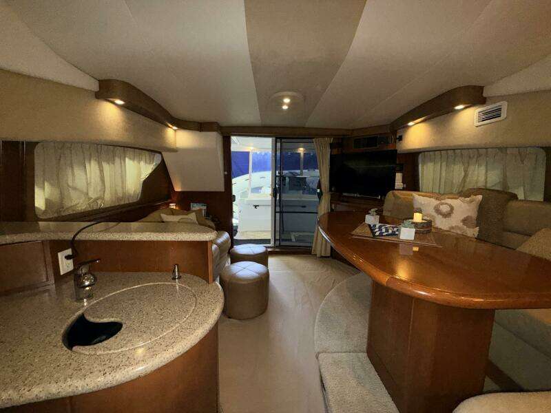 38ft Silverton Yacht For Sale