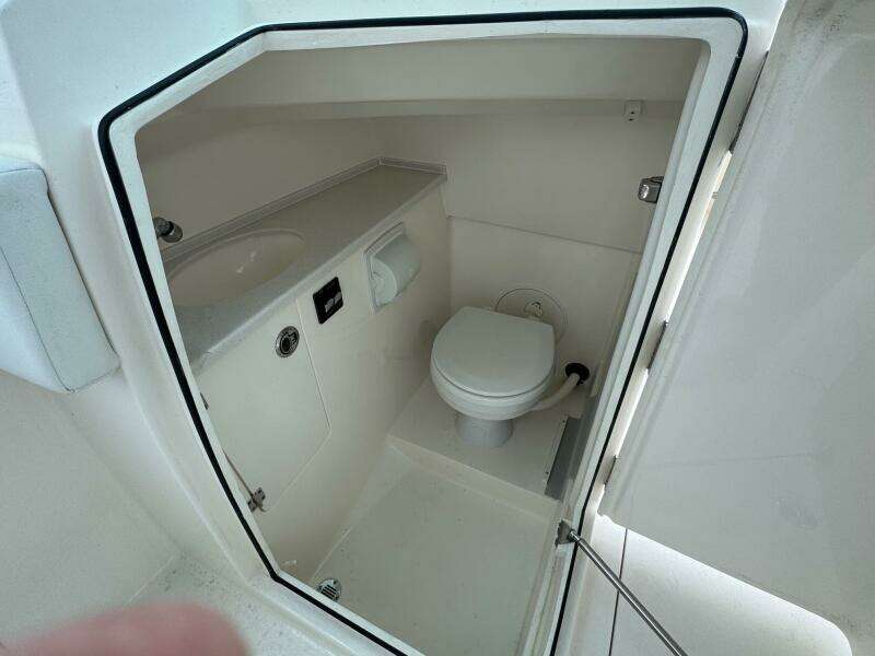 24ft Cobia Yacht For Sale