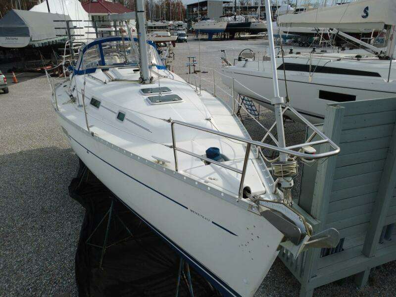 36ft Beneteau Yacht For Sale