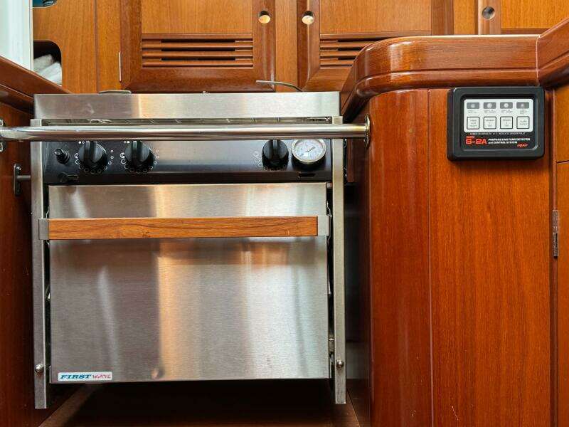 36ft Beneteau Yacht For Sale