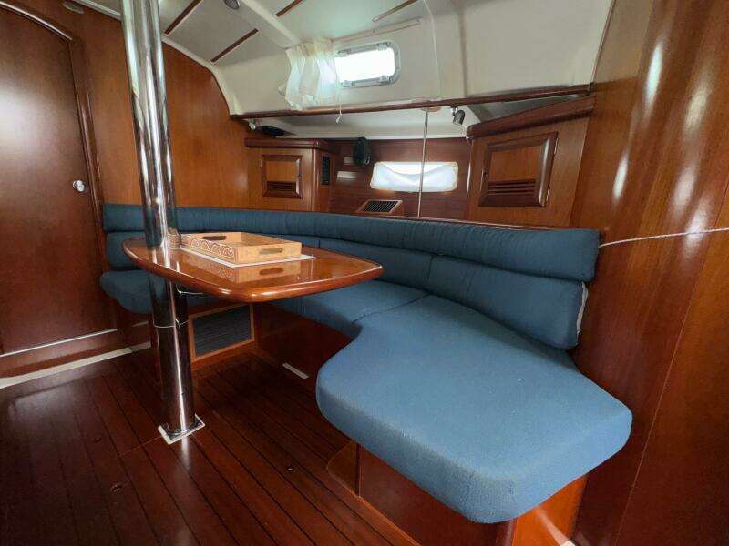 36ft Beneteau Yacht For Sale