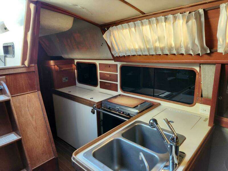 36ft S2 Yacht For Sale