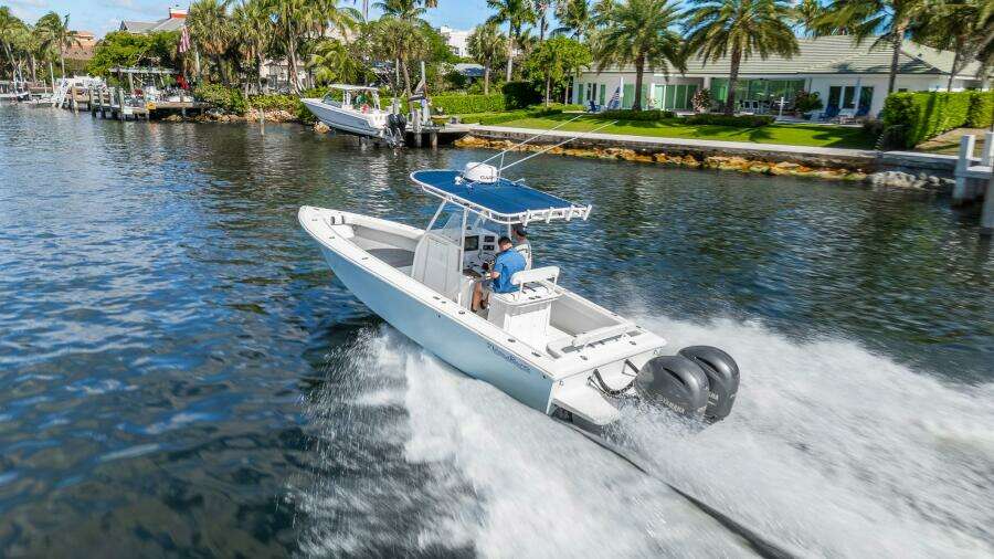 26ft Island Runner Yacht For Sale