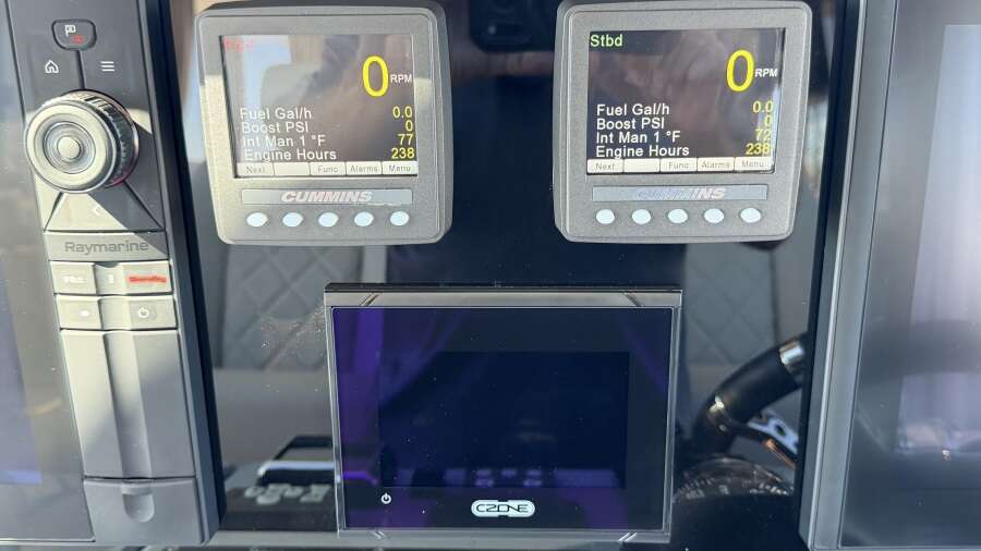 54ft Aquila Yacht For Sale