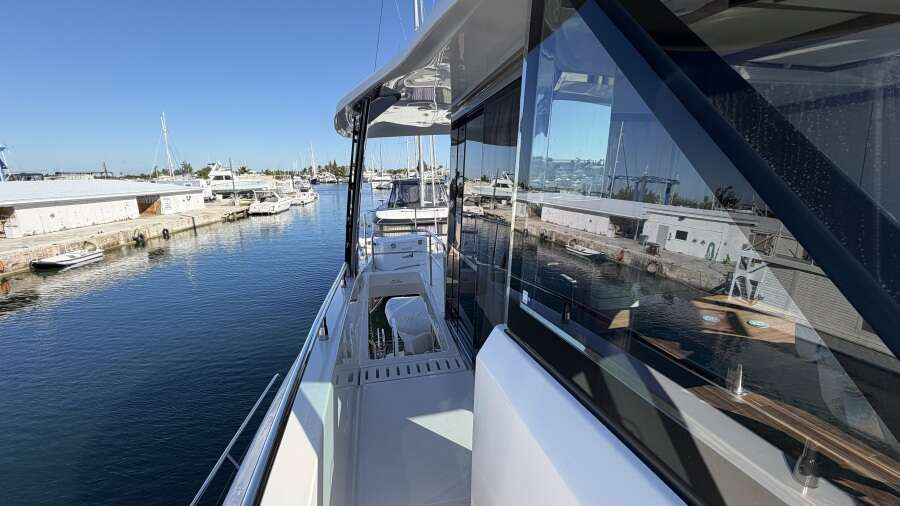 54ft Aquila Yacht For Sale