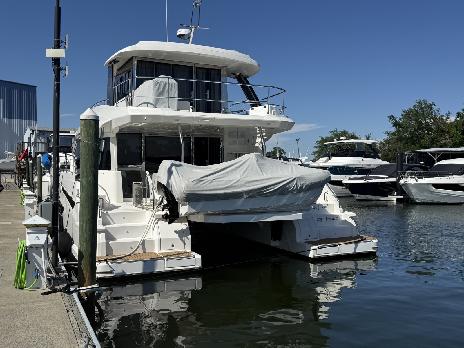 54ft Aquila Yacht For Sale