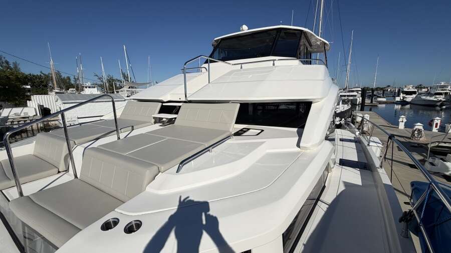 54ft Aquila Yacht For Sale