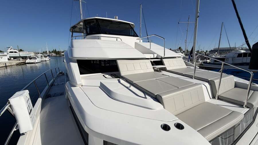 54ft Aquila Yacht For Sale