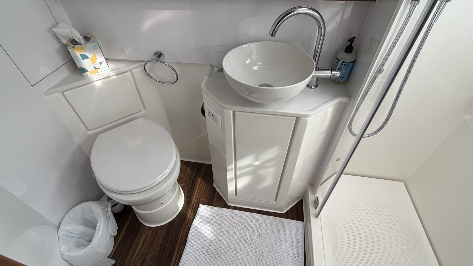 54ft Aquila Yacht For Sale