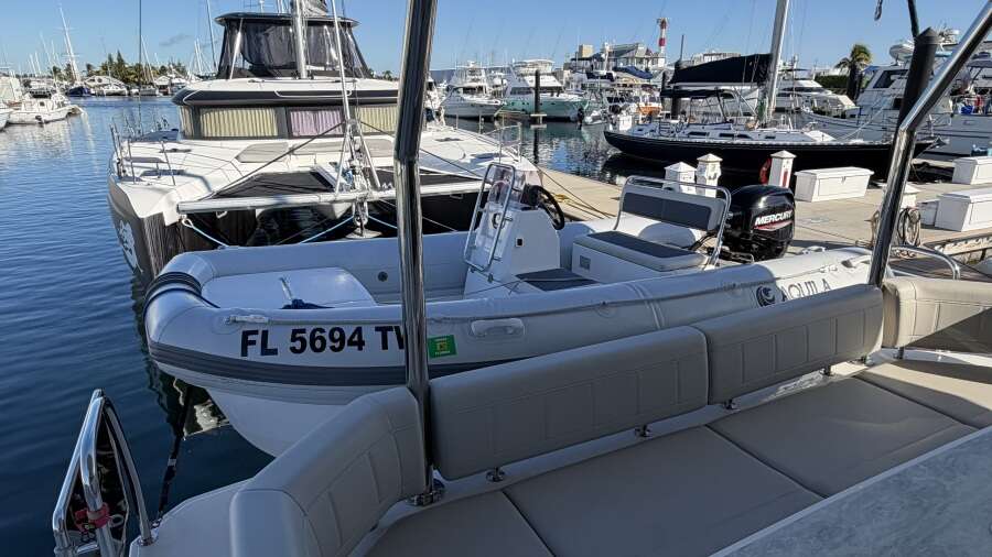 54ft Aquila Yacht For Sale