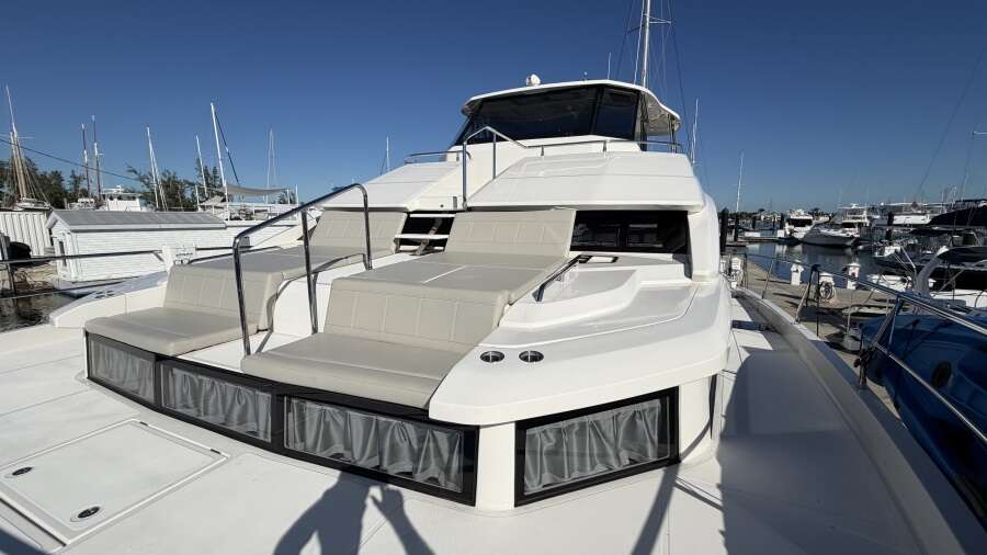54ft Aquila Yacht For Sale