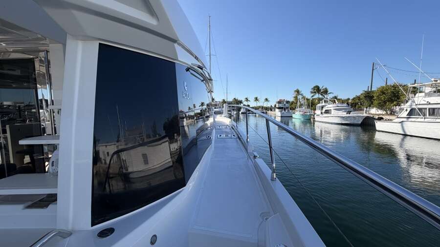 54ft Aquila Yacht For Sale